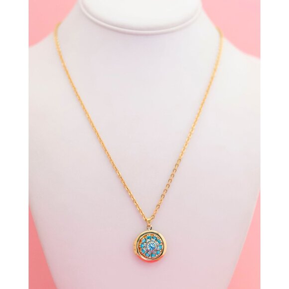 Vintage Circle Blue Rhinestones Gold Tone Locket Necklace by Avon 20 inch - P7 - Picture 3 of 4